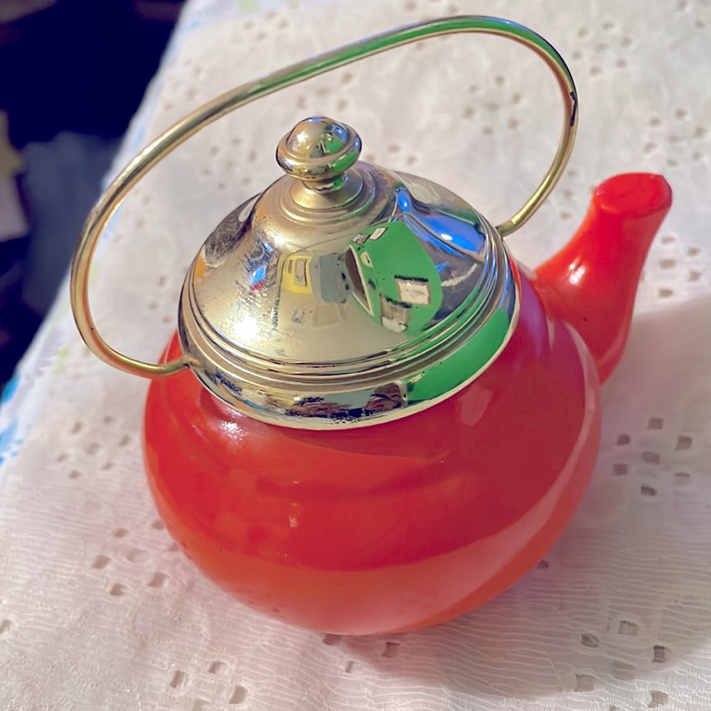 Avon Lemon Bath Foam Teapot Bottle